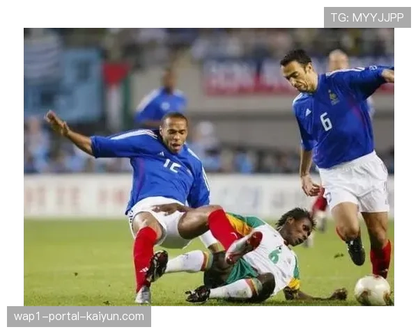 乌多尔助攻榜排名第三 朗斯后卫表现亮眼